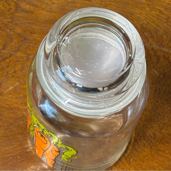 Vintage 80s Anchor Hocking Hildi anthropomorphic carrots jar with sealing lid - Picture 4 of 10